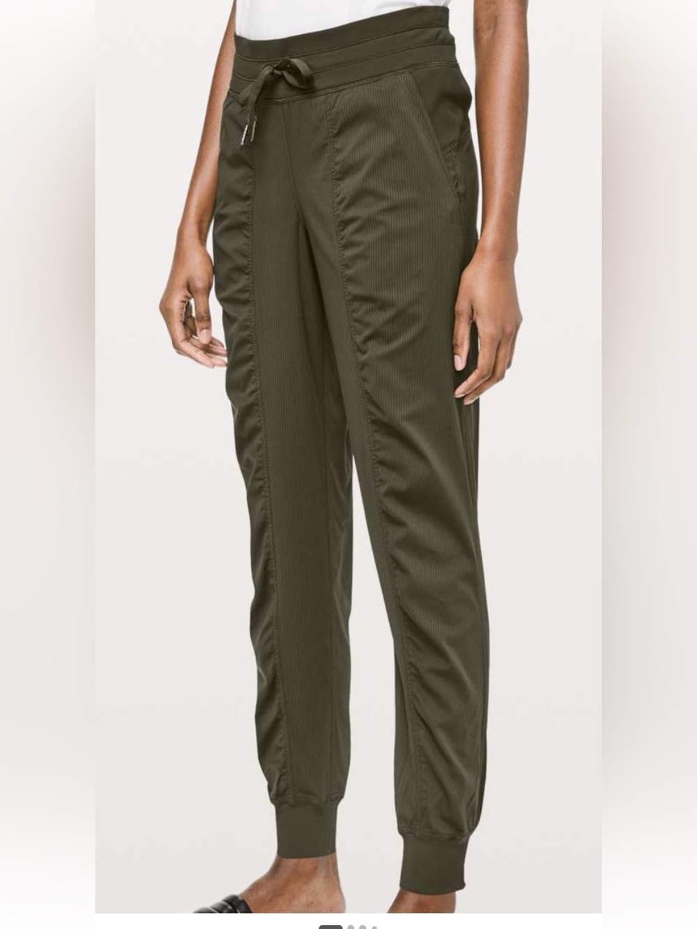Lululemon Dance Studio Jogger *29"
Dark Olive Size 8